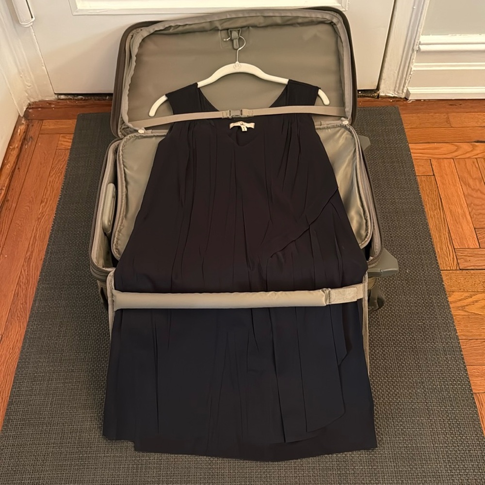 Briggs & Riley Khaki Travel Suitcase - Picture 8 of 10